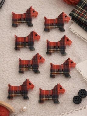 Vintage Scottie Dog Plaid Buttons Lot of 8 Red Black 25mm Sewing Craft